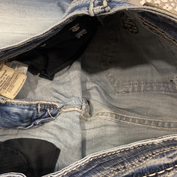 MISS ME FLEUR DE LIS DENIM JEANS SZ 27 CAPRI NEW RHINESTONE FLAP POCKETS - Picture 10 of 13